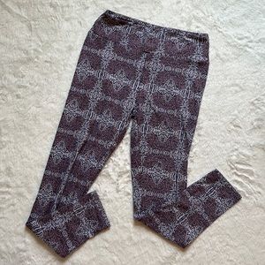 LuLaRoe purple leggings